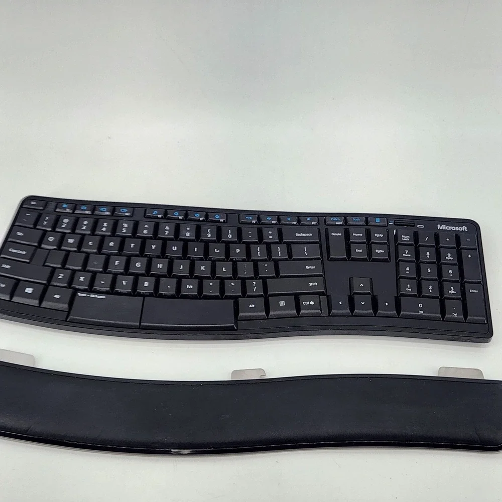 Microsoft Sculpt Ergonomic Keyboard Model 1773 Wireless No Dongle‎ Tested